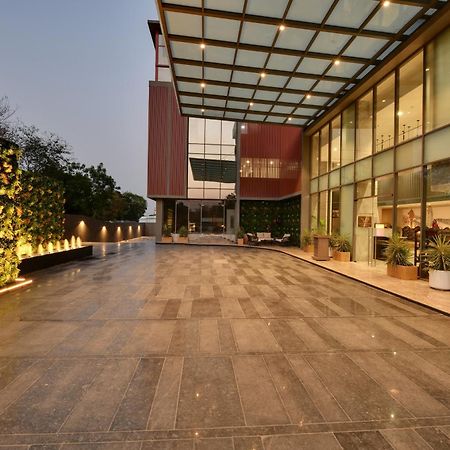 Hotel The Fern Residency, Gandhinagar Extérieur photo