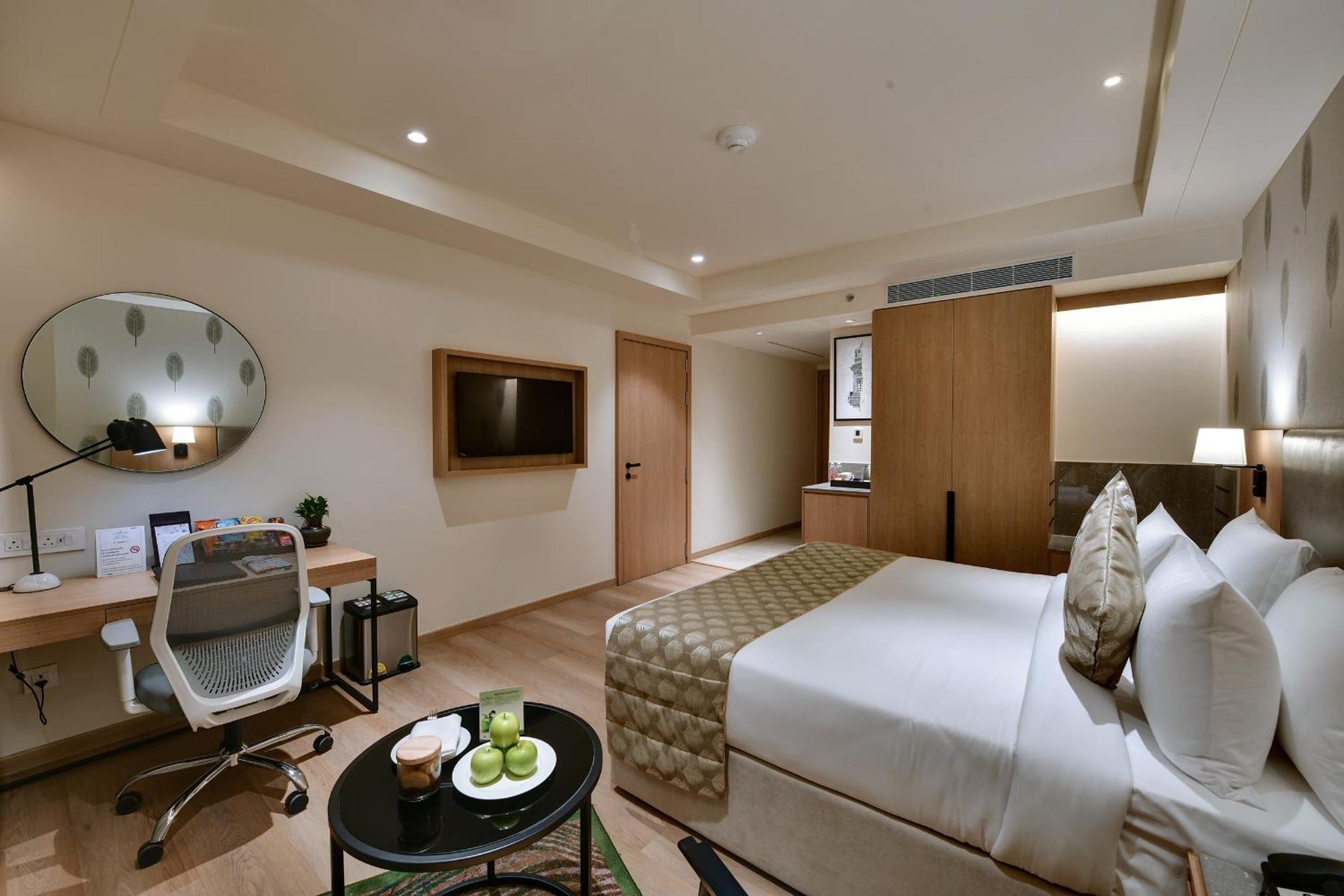 Hotel The Fern Residency, Gandhinagar Extérieur photo